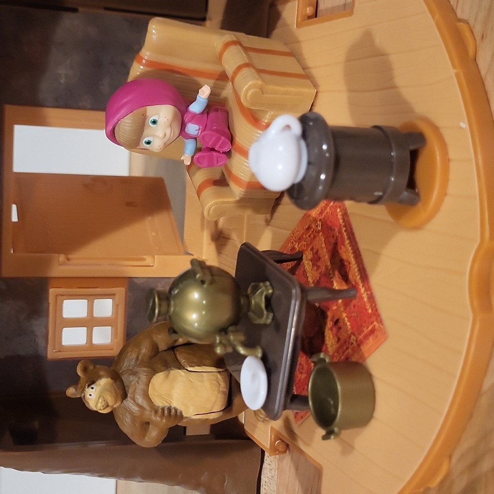 Masha and the Bear Play Set - Picture 3 of 8
